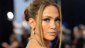 Jennifer Lopez partage un cliché de son clip à couper le souffle, les fans sont sous le choc