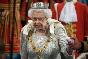 La Reine Elizabeth II est au plus mal, les médecins lui demandent de changer toutes ses habitudes…